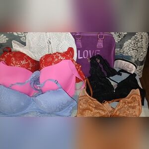 Victoria Secrets Bra And Bag Bundle (See Details)